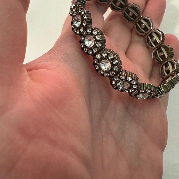 Vintage-Style Rhinestone Stretch Bracelet – Silver Tone with Clear Stones - Picture 6 of 7